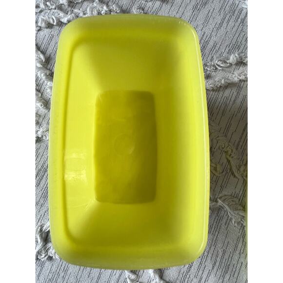 Vintage Lemon Yellow Tupperware Rectangular Container #1243-3 With Lid #1244-6 - Picture 9 of 14